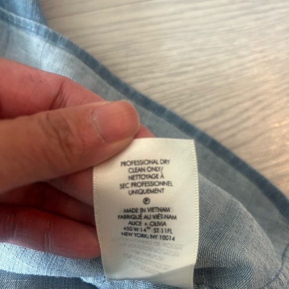 Alice + Olivia Anisa Chambray Flowy Sleeveless Button Down Tunic XS - Picture 5 of 7